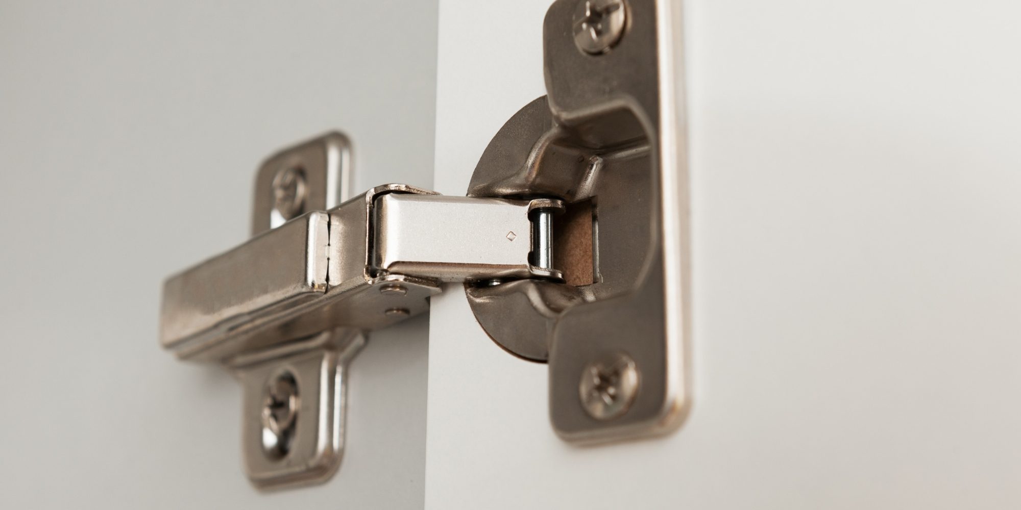 En iyi, kaliteli ve güvenilir Kapak Menteşe Ayarı hizmeti.